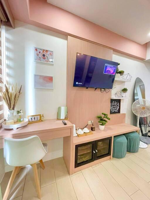 Lovely Unit With Free Wi-Fi & Netflix I Across Naia T3 Airport Manila Exterior photo