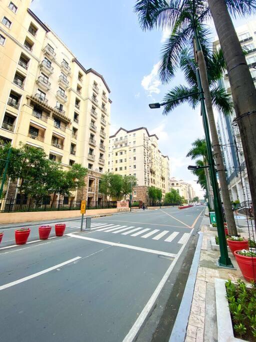 Lovely Unit With Free Wi-Fi & Netflix I Across Naia T3 Airport Manila Exterior photo